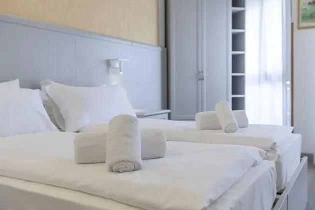 Üç Kişilik Oda, Balkon