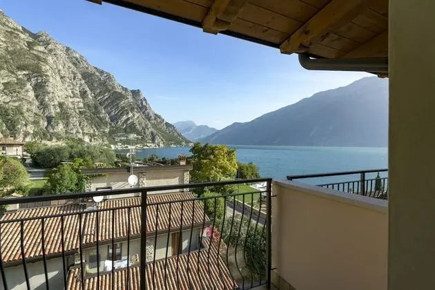 Üç Kişilik Oda, Balkon, Göl Manzaralı