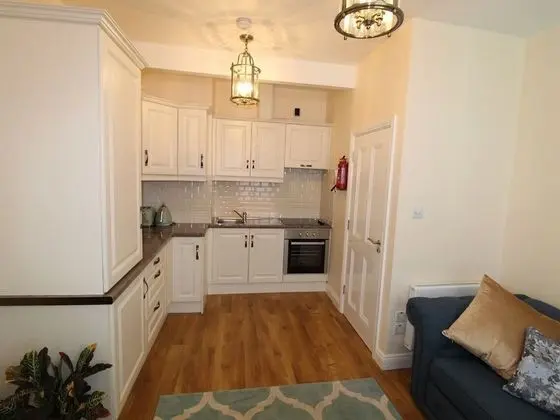Apart Daire, Özel Banyo (Ref B)