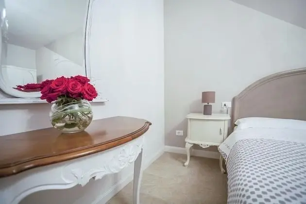 Dört Kişilik Oda, Bahçe Manzaralı