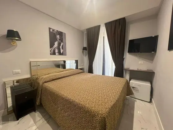 Tek Büyük Yataklı Oda