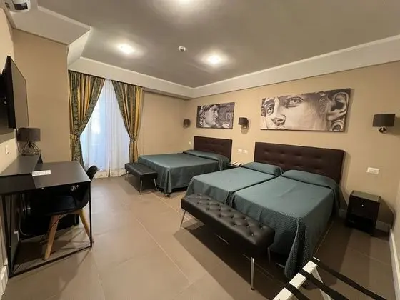 Üç Kişilik Oda
