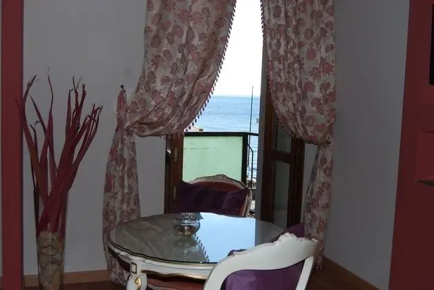 Süit, Sauna, Göl Manzaralı