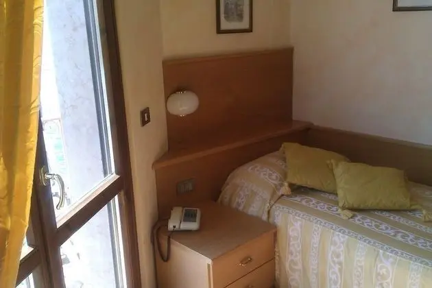 Tek Kişilik Oda, Göl Manzaralı