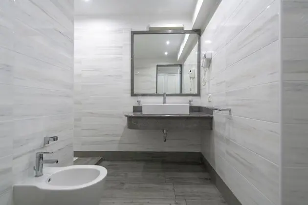 Deluxe Üç Kişilik Oda, Göl Manzaralı