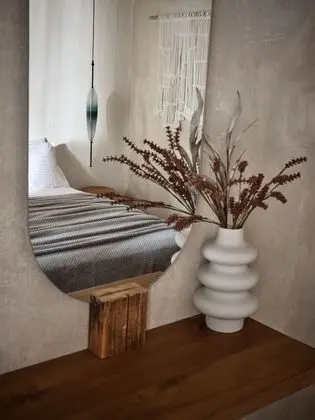 Üç Kişilik Oda