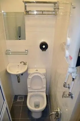 Deluxe Üç Kişilik Oda