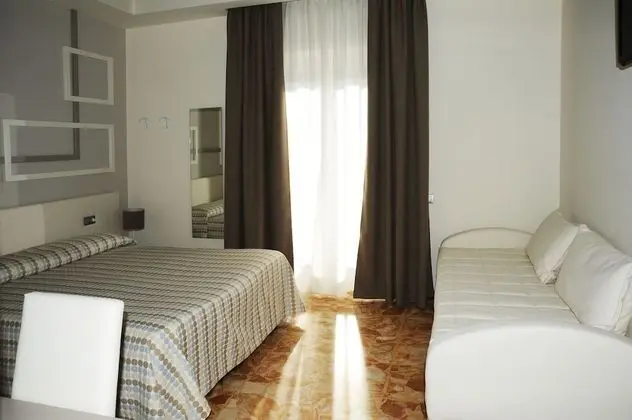 Dört Kişilik Oda, 1 Yatak Odası