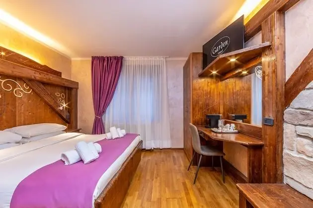 Junior Tek Büyük Yataklı Oda, 1 En Büyük (King) Boy Yatak