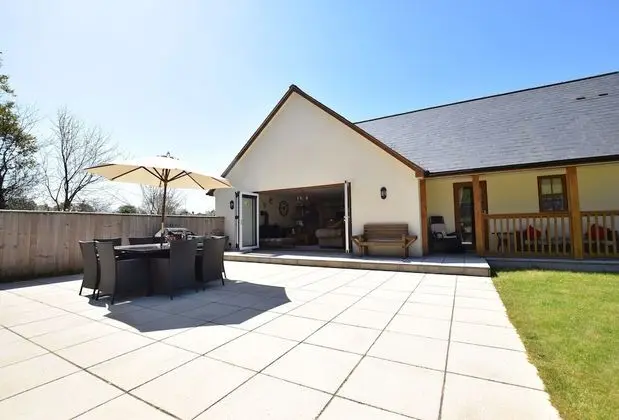 Apart Daire, 1 En Büyük (King) Boy Yatak