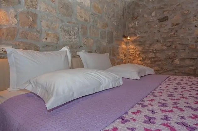 Economy Tek Büyük veya İki Ayrı Yataklı Oda (Groundfloor)