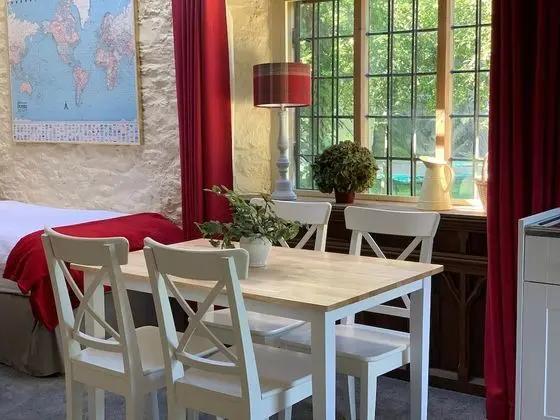 Kır Evi, Özel Banyo, Bahçe Manzaralı