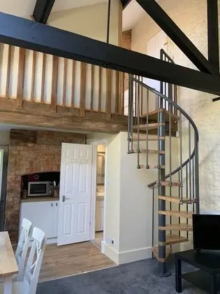 Kır Evi, Özel Banyo, Bahçe Manzaralı