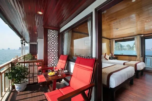 Balcony Suite 1 Double or 2 Single Beds