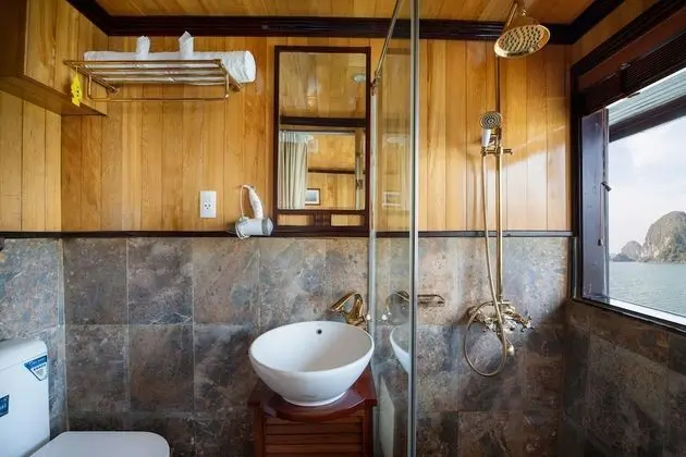 Balcony Suite 1 Double or 2 Single Beds