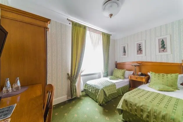 Tek Büyük veya İki Ayrı Yataklı Oda