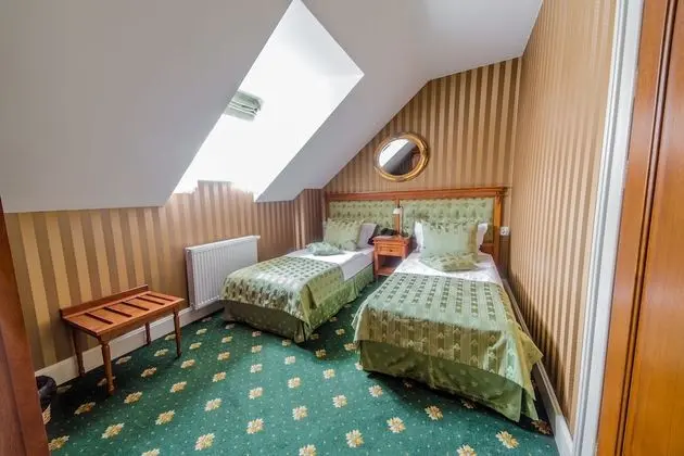 Tek Büyük veya İki Ayrı Yataklı Oda