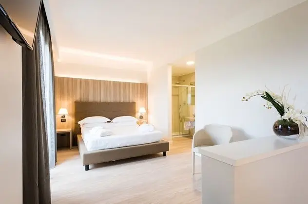 Junior Tek Büyük Yataklı Oda