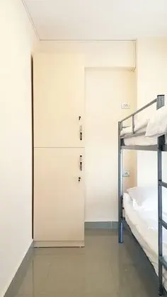 Ortak Ranzalı Oda, Ortak Banyo