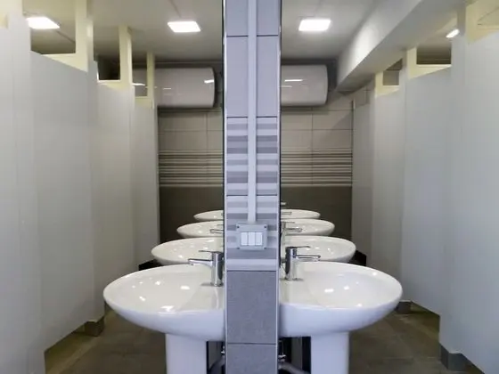 Ortak Ranzalı Oda, Ortak Banyo