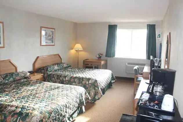 Basic Tek Büyük Yataklı Oda, 2 Büyük (Queen) Boy Yatak