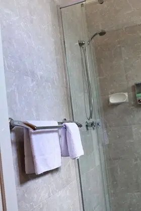 Standard Oda, 1 Büyük (Queen) Boy Yatak, Sigara İçilmez