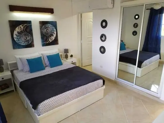 Luxury One Bedroom Condo With Balcony (Top Floor)
