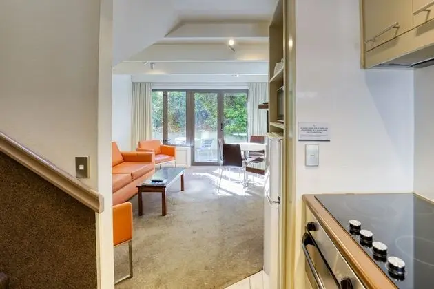 Standard Apart Daire, 2 Yatak Odası, Avlu