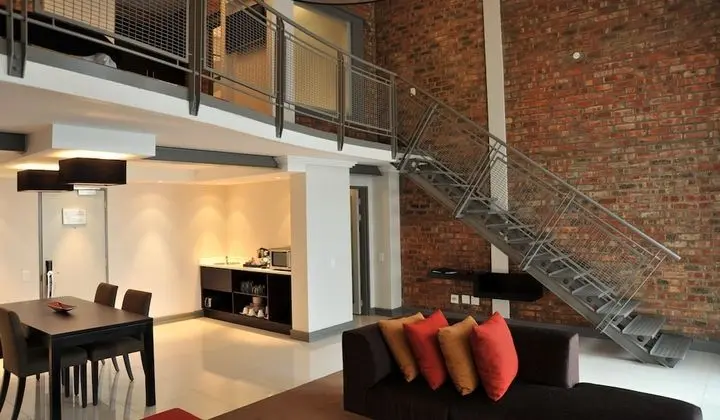 Çatı Katı (Loft)