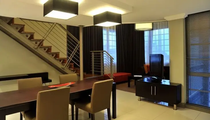 Çatı Katı (Loft)