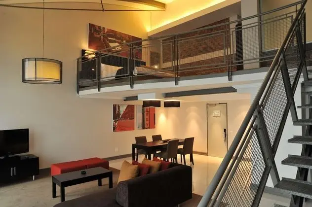 Çatı Katı (Loft)