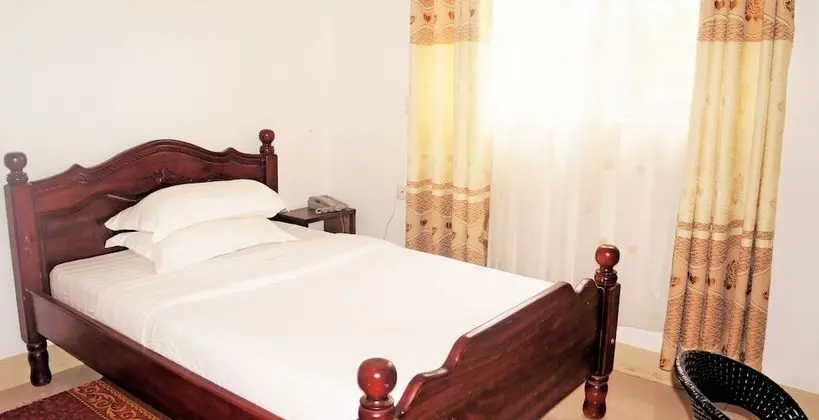 Tek Kişilik Oda, Özel Banyo, Bahçe Manzaralı