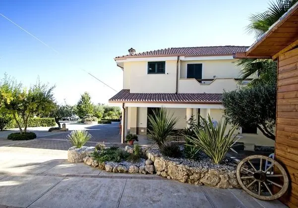 Basic Dört Kişilik Oda, 1 Yatak Odası, Özel Banyo, Bahçeli