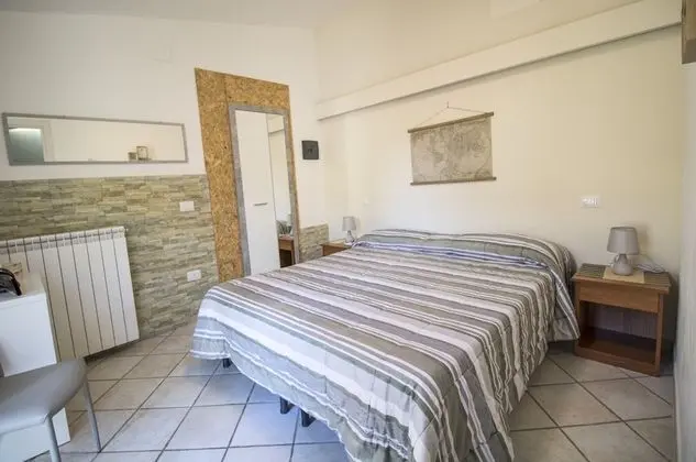 Classic Tek Büyük Yataklı Oda