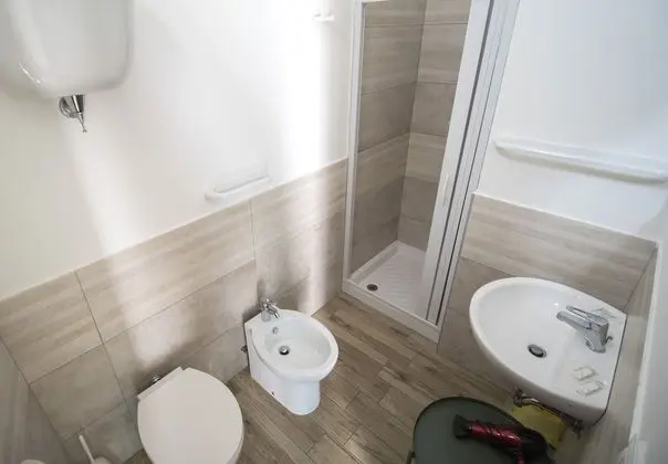 Classic Tek Büyük Yataklı Oda