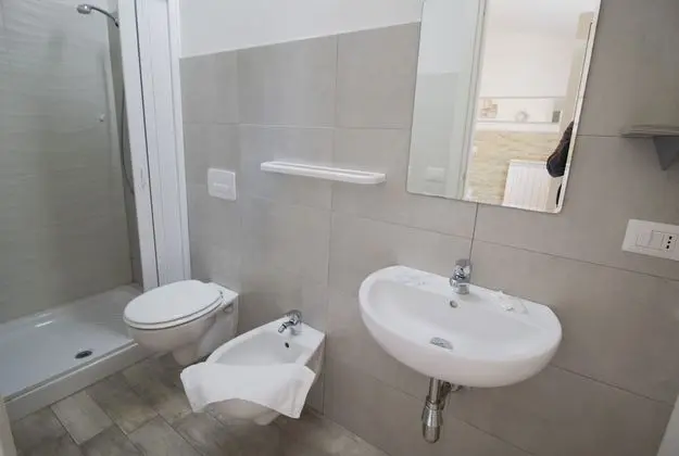 Classic Tek Büyük Yataklı Oda