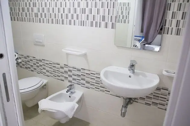 Classic Tek Büyük Yataklı Oda