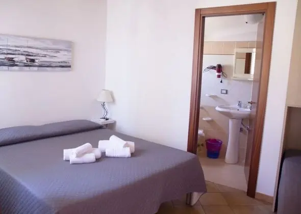 Classic Tek Büyük Yataklı Oda