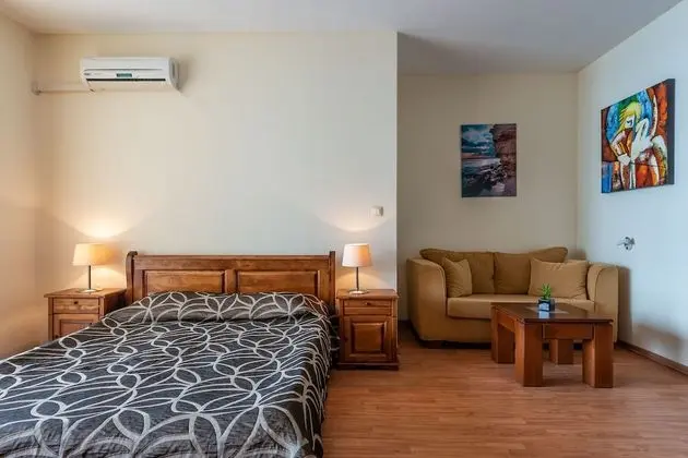 Stüdyo, Deniz Manzaralı