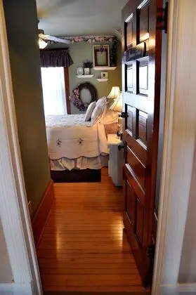 Oda, 1 Büyük (Queen) Boy Yatak, Sigara İçilmez (Garden Suite)