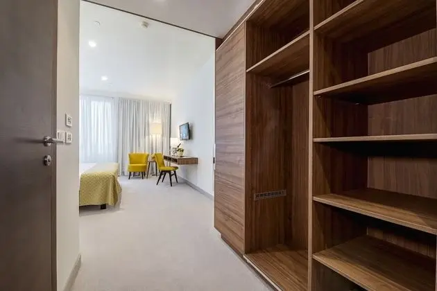 Tek Büyük Yataklı Oda