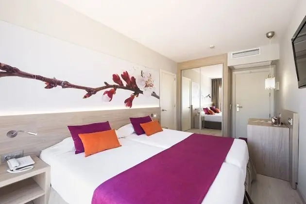 Tek Büyük Yataklı Oda, Balkon