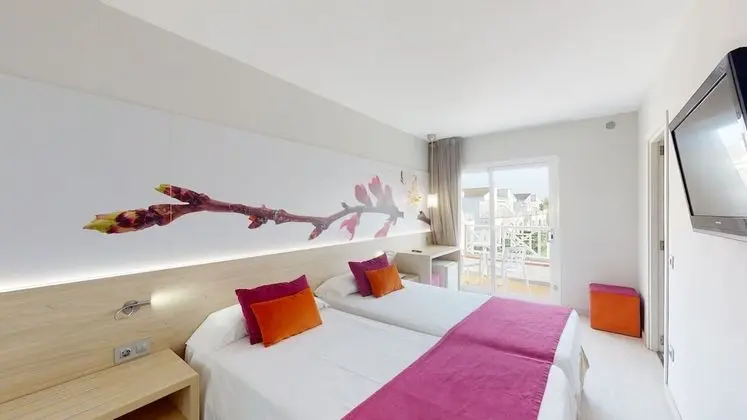 Tek Büyük Yataklı Oda, Balkon