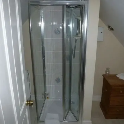 Deluxe Tek Büyük Yataklı Oda (Garden View)