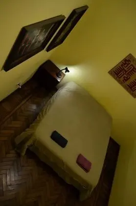 Tek Büyük Yataklı Oda, 1 Çift Kişilik Yatak, Ortak Banyo