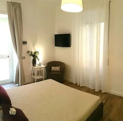 Deluxe Tek Büyük Yataklı Oda, Bahçe Manzaralı (n.3)