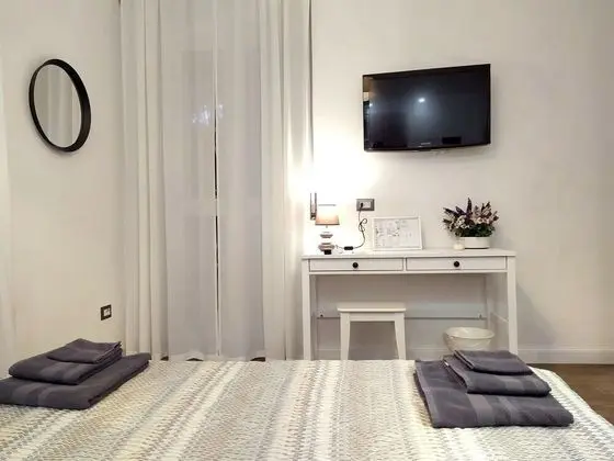 Tek Büyük Yataklı Oda, Bahçe Manzaralı (n.1)