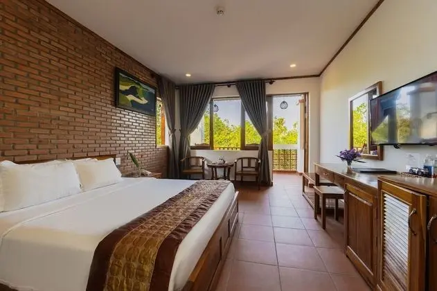 Deluxe Tek Büyük Yataklı Oda, Bahçe Manzaralı