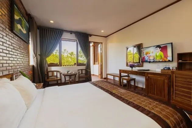 Deluxe Tek Büyük Yataklı Oda, Bahçe Manzaralı