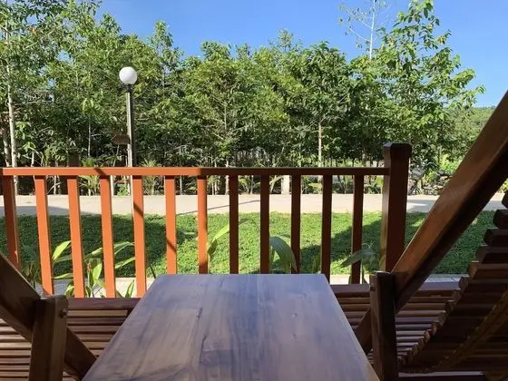 Deluxe Tek Büyük Yataklı Oda, Bahçe Manzaralı